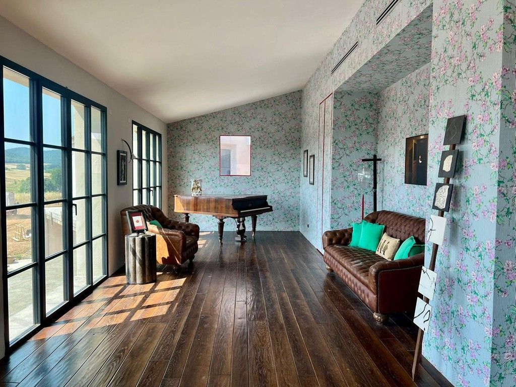 villa 8 camere in vendita su Pescia Fiorentina  (58011)